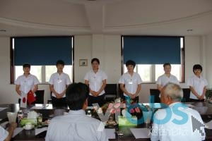 二十年老牌中介 辦理赴日、韓、新勞務(wù)留學(xué)，工種多、收費(fèi)少、信譽(yù)佳